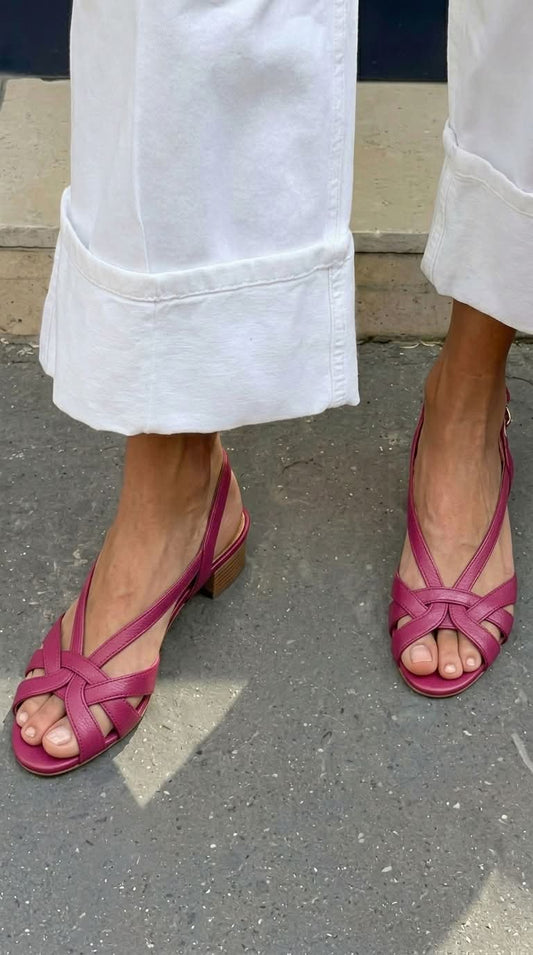 Sandra - Sandalias de tacón bajo con tiras cruzadas y talón abierto, en piel color nude