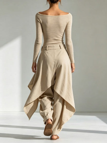 Eva - Conjunto de top beige con cuello barco y pantalón ancho con volantes