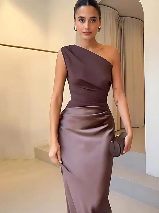 Amber - Vestido largo de satén con un solo hombro