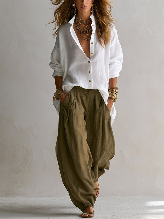 Carmen - Camisa blanca amplia y pantalón globo verde oliva