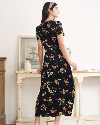 Faina - Vestido largo negro de manga corta con estampado floral y cuello en V