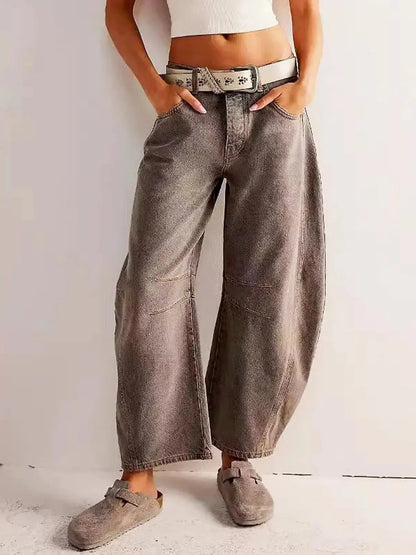 Mia - Vaqueros de cintura alta y corte ancho, con estampado animal y corte recto
